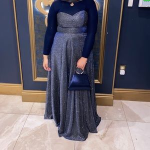 Beautiful Navy/Silver Evening Gown *PLUS SIZE*